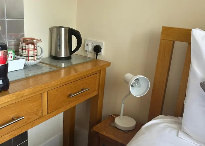 Four Seasons Guest House